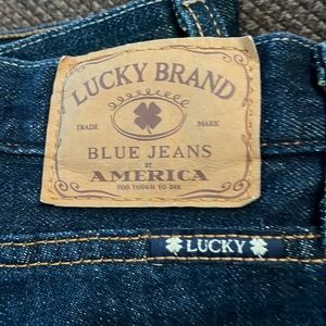 Lucky brand mens jeans 38 x 32 relaxed fit